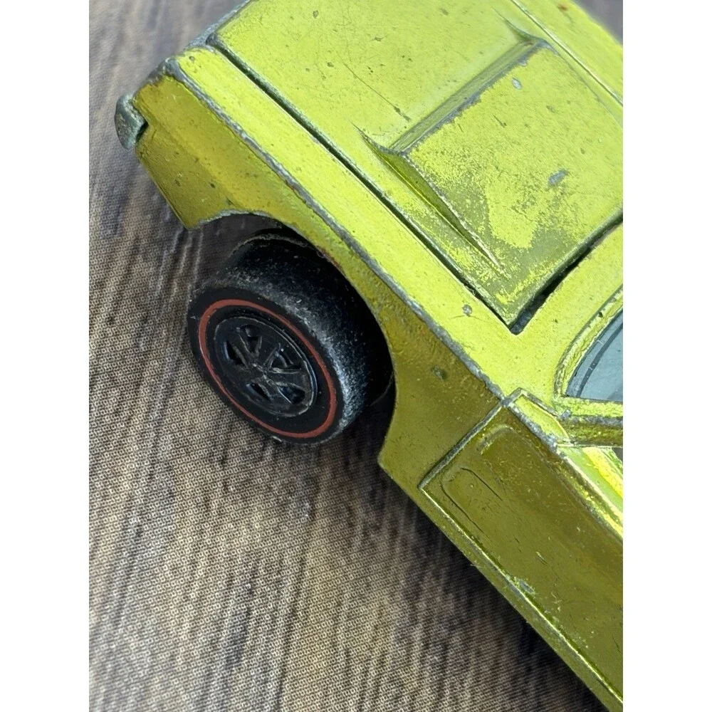 Hot Wheels Redline CUSTOM CHARGER Lime Green US White Interior Very Nice !!!